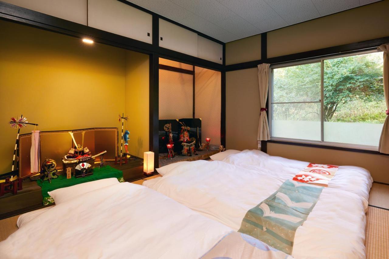 Villa Hakone Kabuto 古民家旅館 150平米 バス停迄一分 準天然温泉 最大12名 ภายนอก รูปภาพ